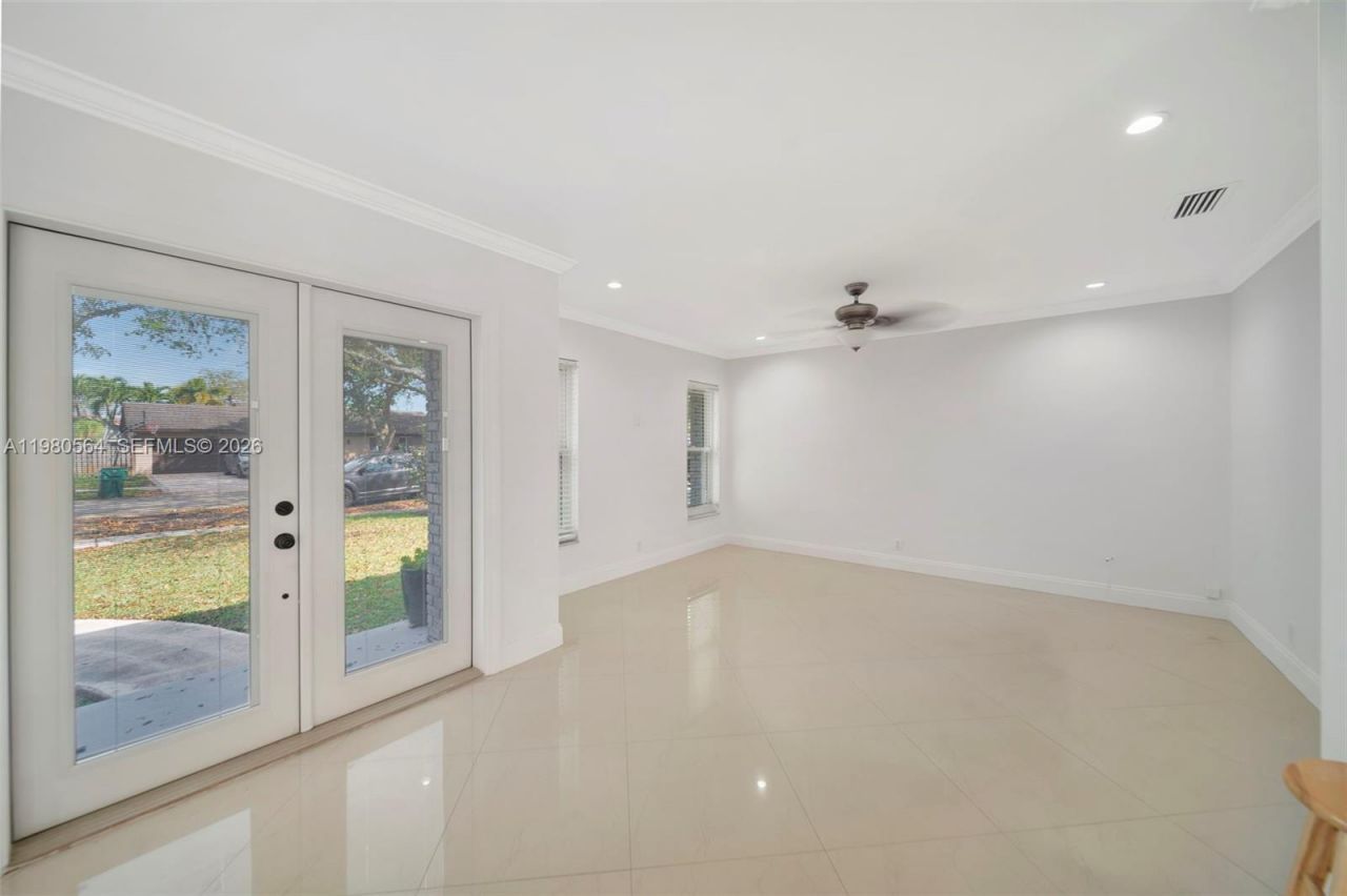 5137 SW 87th Ter, Cooper City, FL 33328 Photo