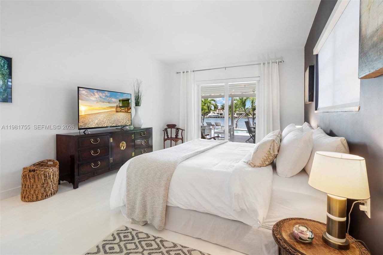 365 N Shore Dr , Miami Beach, FL 33141 Photo