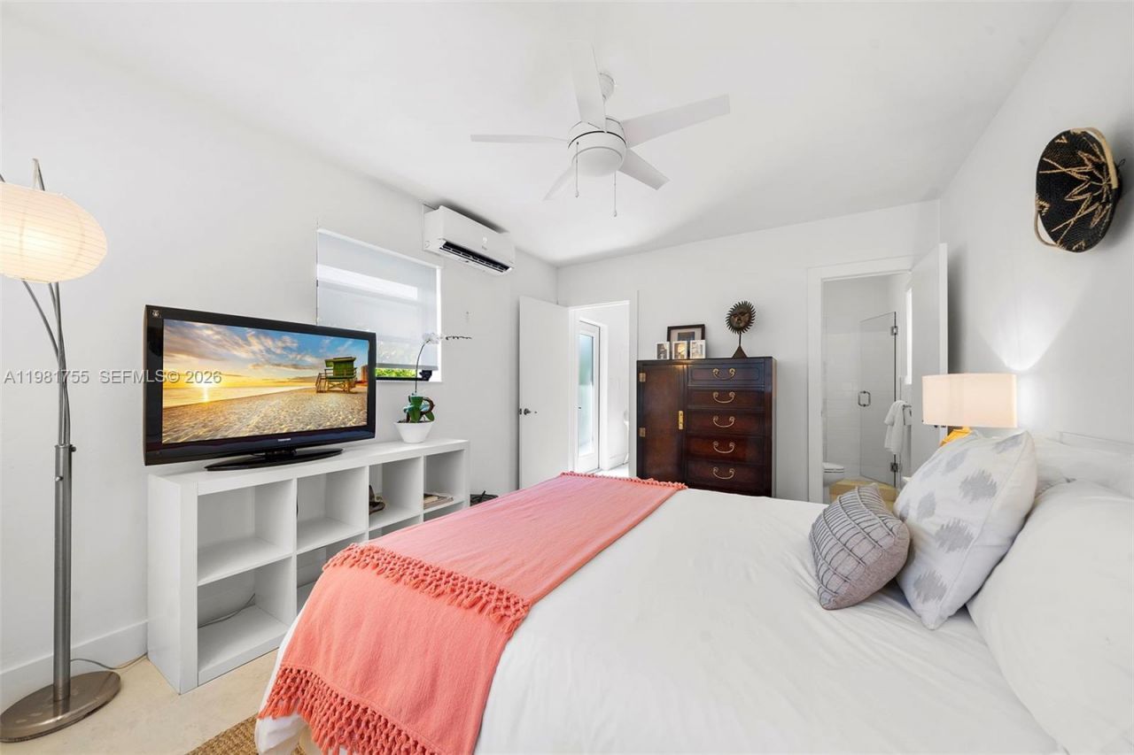 365 N Shore Dr , Miami Beach, FL 33141 Photo