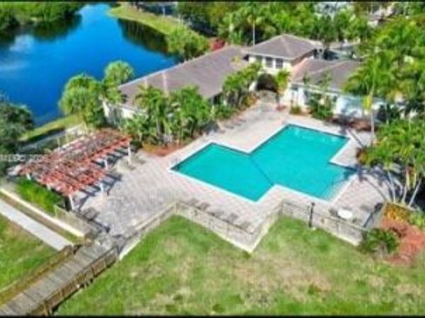 2574 Centergate Dr , Unit 201, Miramar, FL 33025