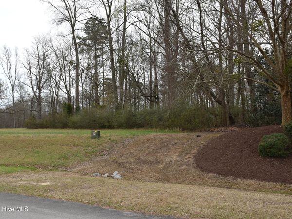 18 Bridgewater Drive S, Bath, NC 27808