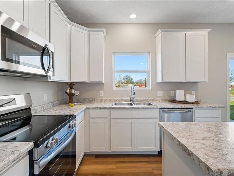 1502 Arrowhead Drive, Piqua, OH 45356 Photo 6