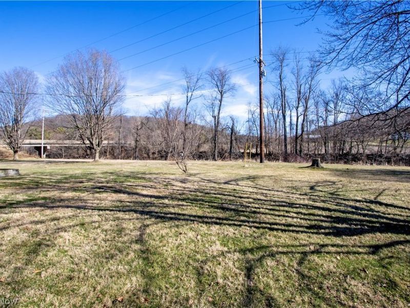 174 W 2nd Street, Perrysville, OH 44864 Photo 5