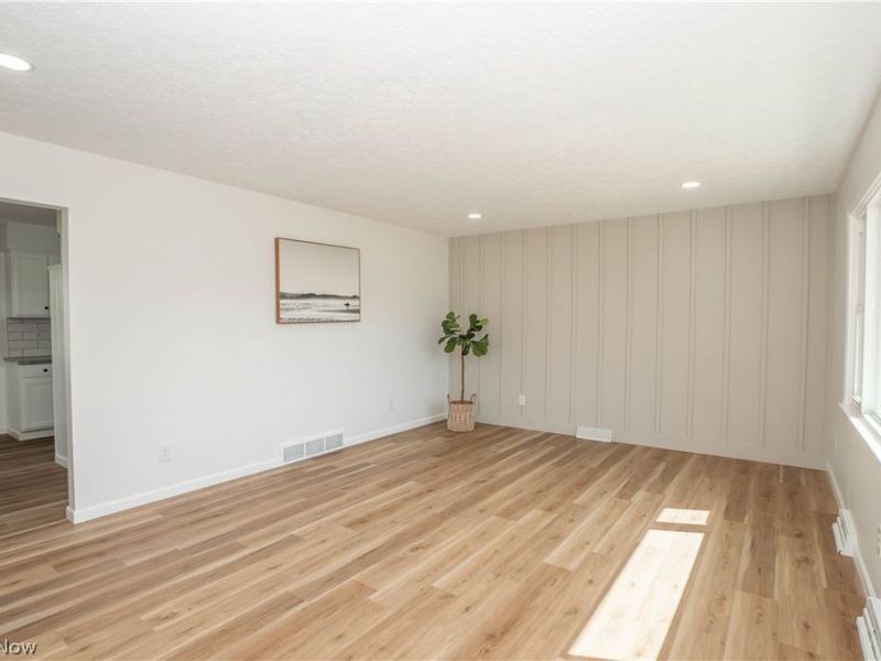 781 Leeman Drive, New Franklin, OH 44319 Photo 4