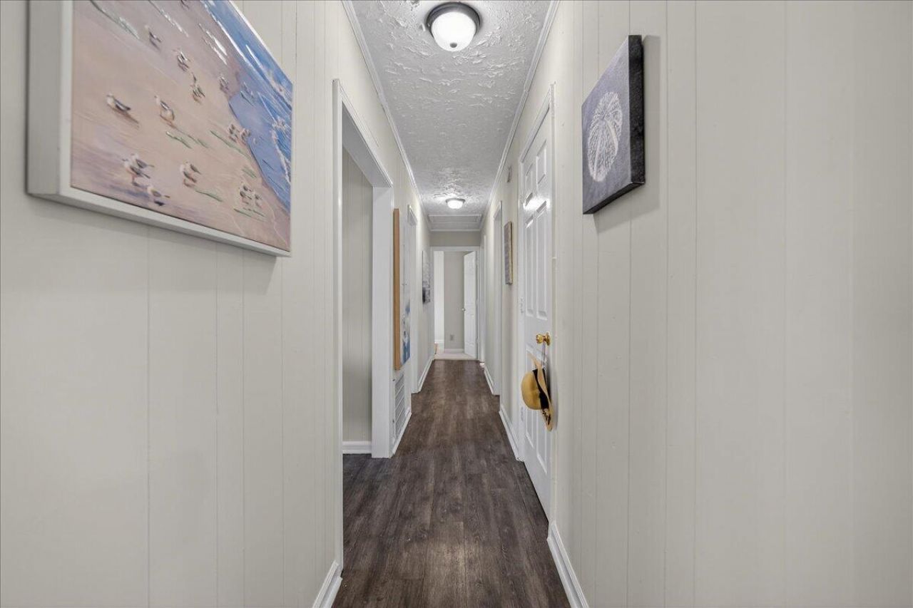 201 Gardeners Walk Photo 13