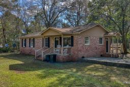 201 Gardeners Walk photo 4