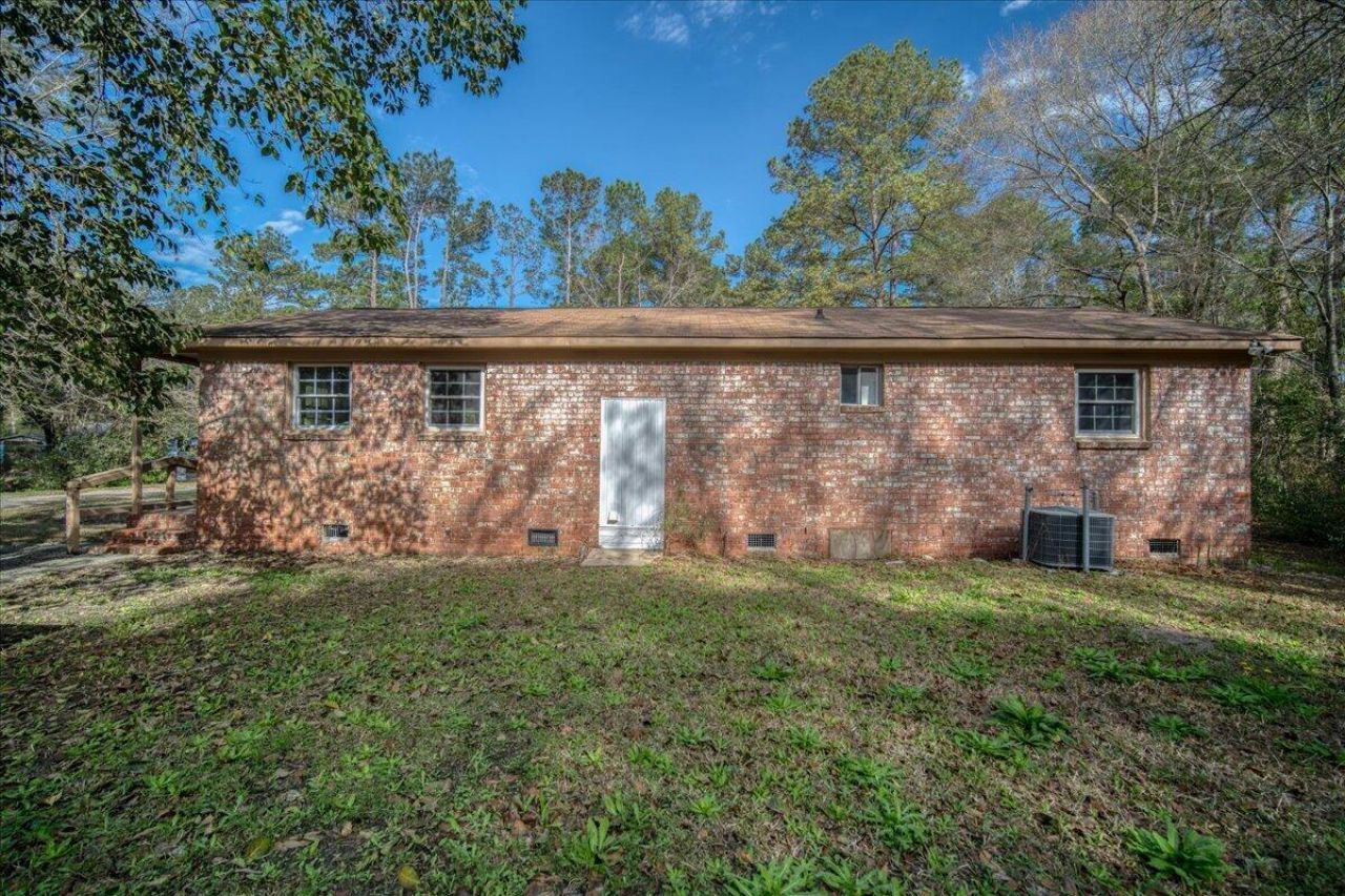 201 Gardeners Walk Photo 29