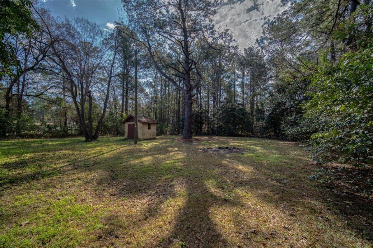 201 Gardeners Walk Photo 6