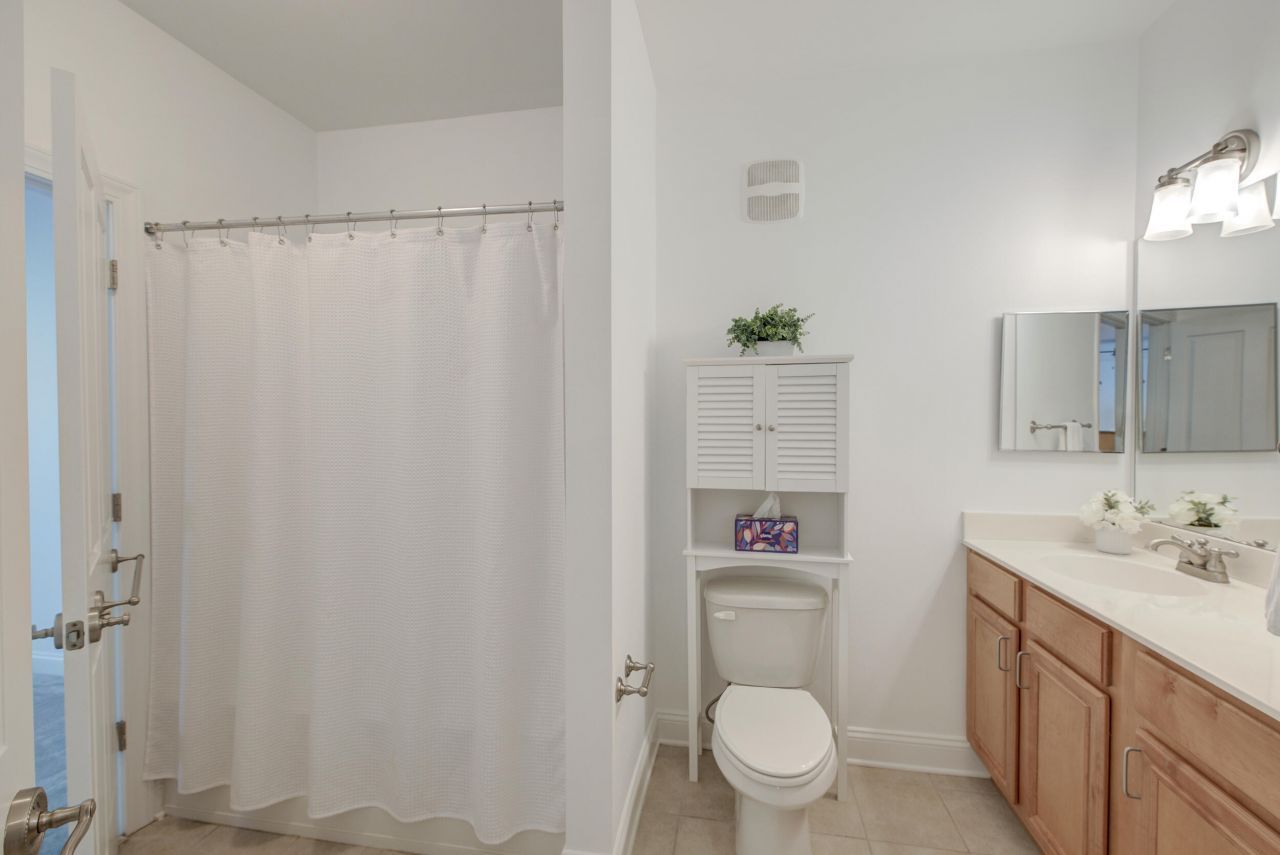 2244 Ashley Crossing Drive Photo 17