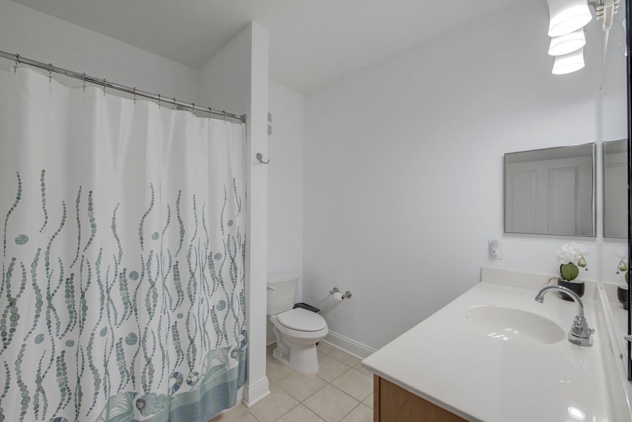 2244 Ashley Crossing Drive Photo 23