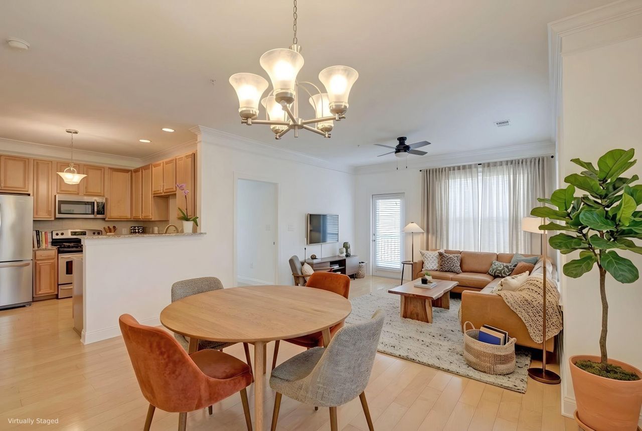 2244 Ashley Crossing Drive Photo 5