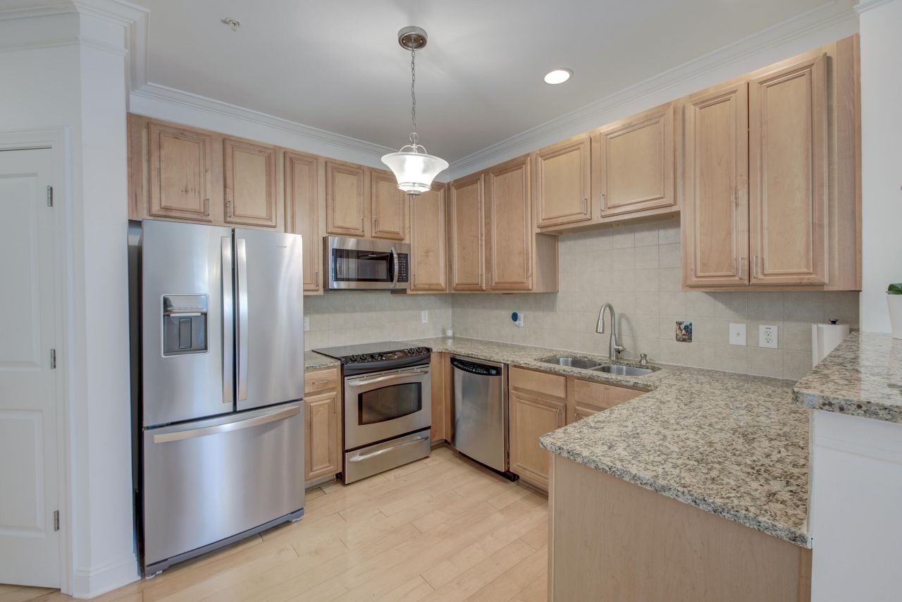 2244 Ashley Crossing Drive Photo 7