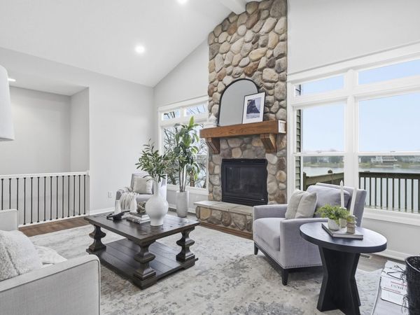 8886 Stonepoint Court, Jenison, MI 49428