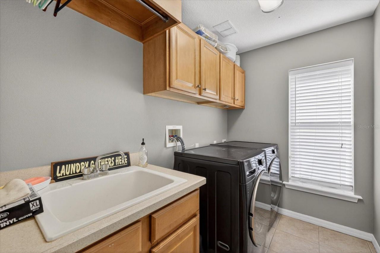 3185 Burberry Street, Tarpon Springs, FL 34688 Photo