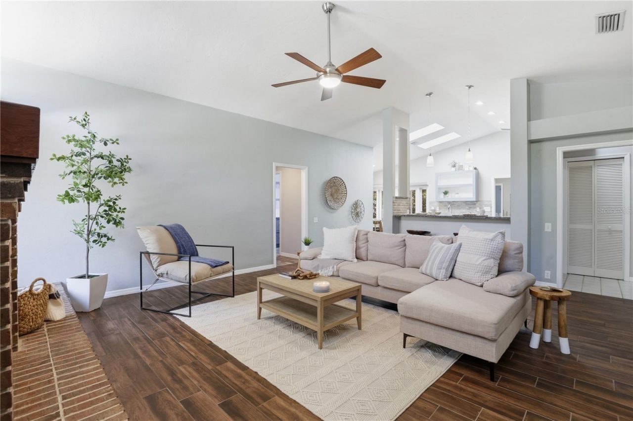 833 NW 45th Terrace, Gainesville, FL 32605 Photo