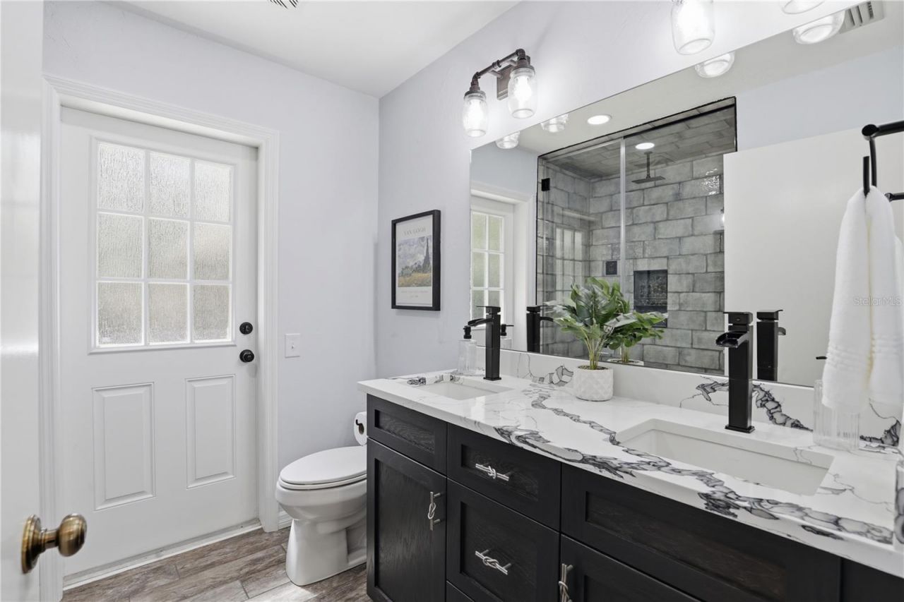 833 NW 45th Terrace, Gainesville, FL 32605 Photo