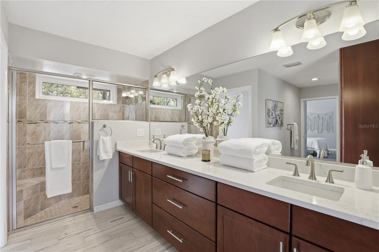 833 NW 45th Terrace, Gainesville, FL 32605 Photo