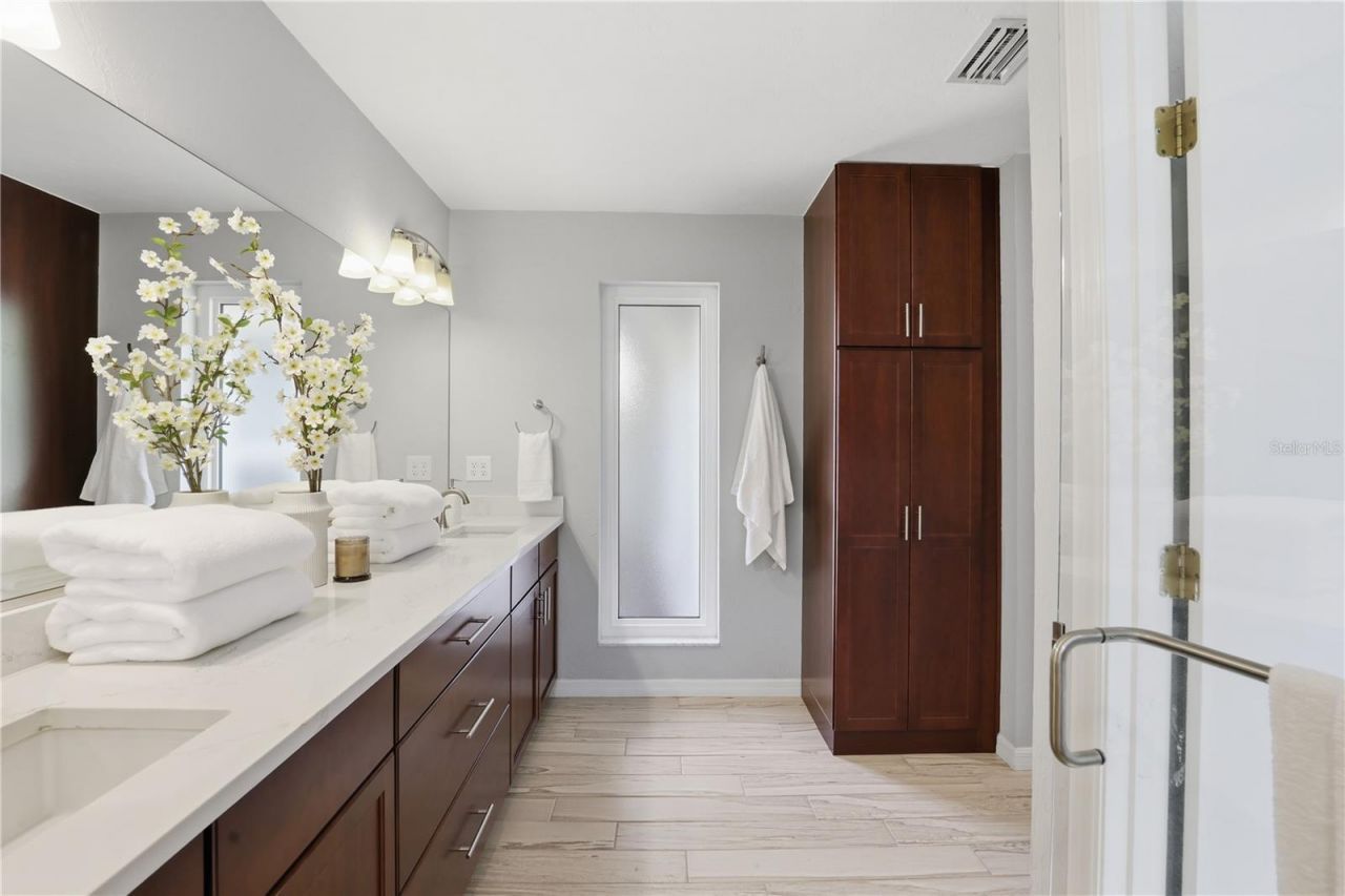 833 NW 45th Terrace, Gainesville, FL 32605 Photo