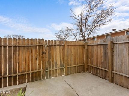 861 Nutmeg Place, Unit 1, Reno, NV 89502 Photo