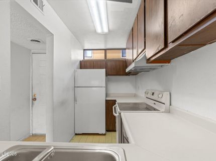 861 Nutmeg Place, Unit 1, Reno, NV 89502 Photo