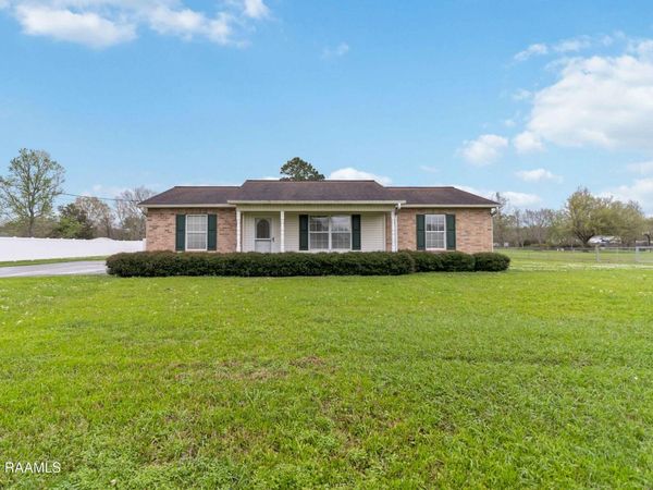 2231 Hwy 752 , Opelousas, LA 70570