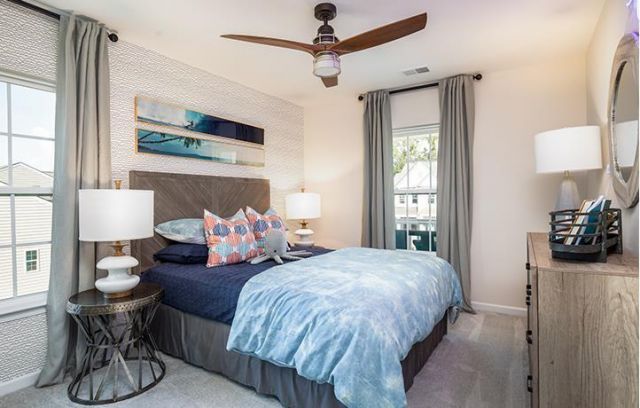 549 Red Monarch Way Photo 12