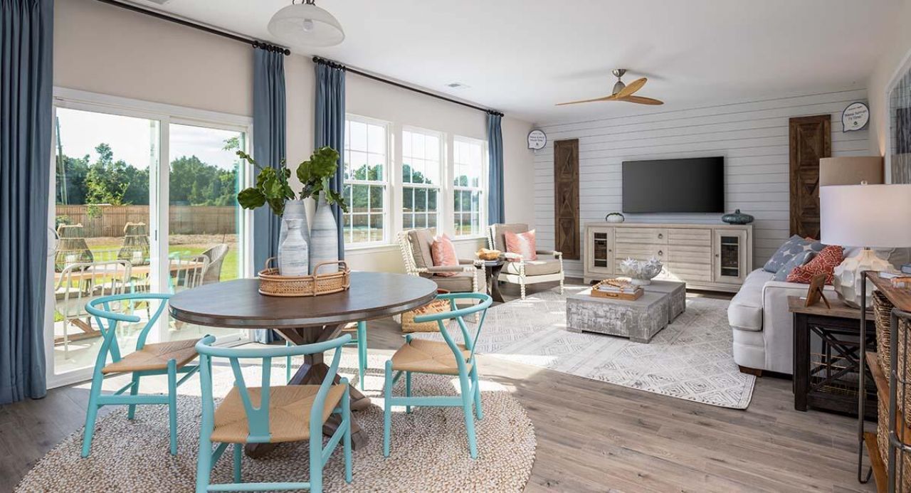 549 Red Monarch Way Photo 5