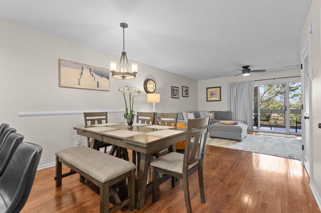 2402 Racquet Club Drive Photo 13