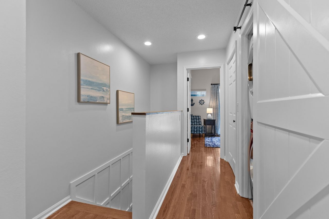 2402 Racquet Club Drive Photo 24
