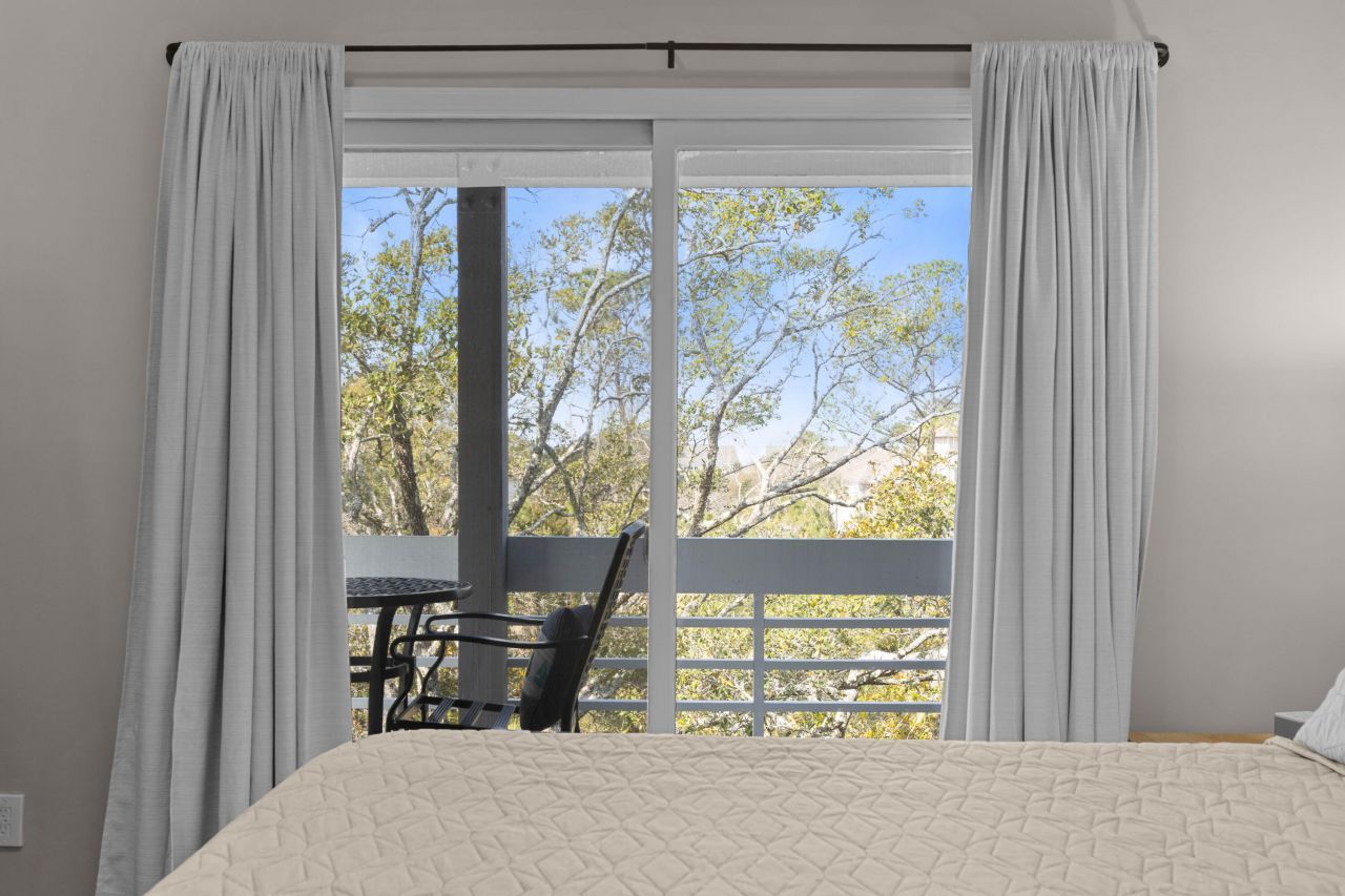 2402 Racquet Club Drive Photo 27