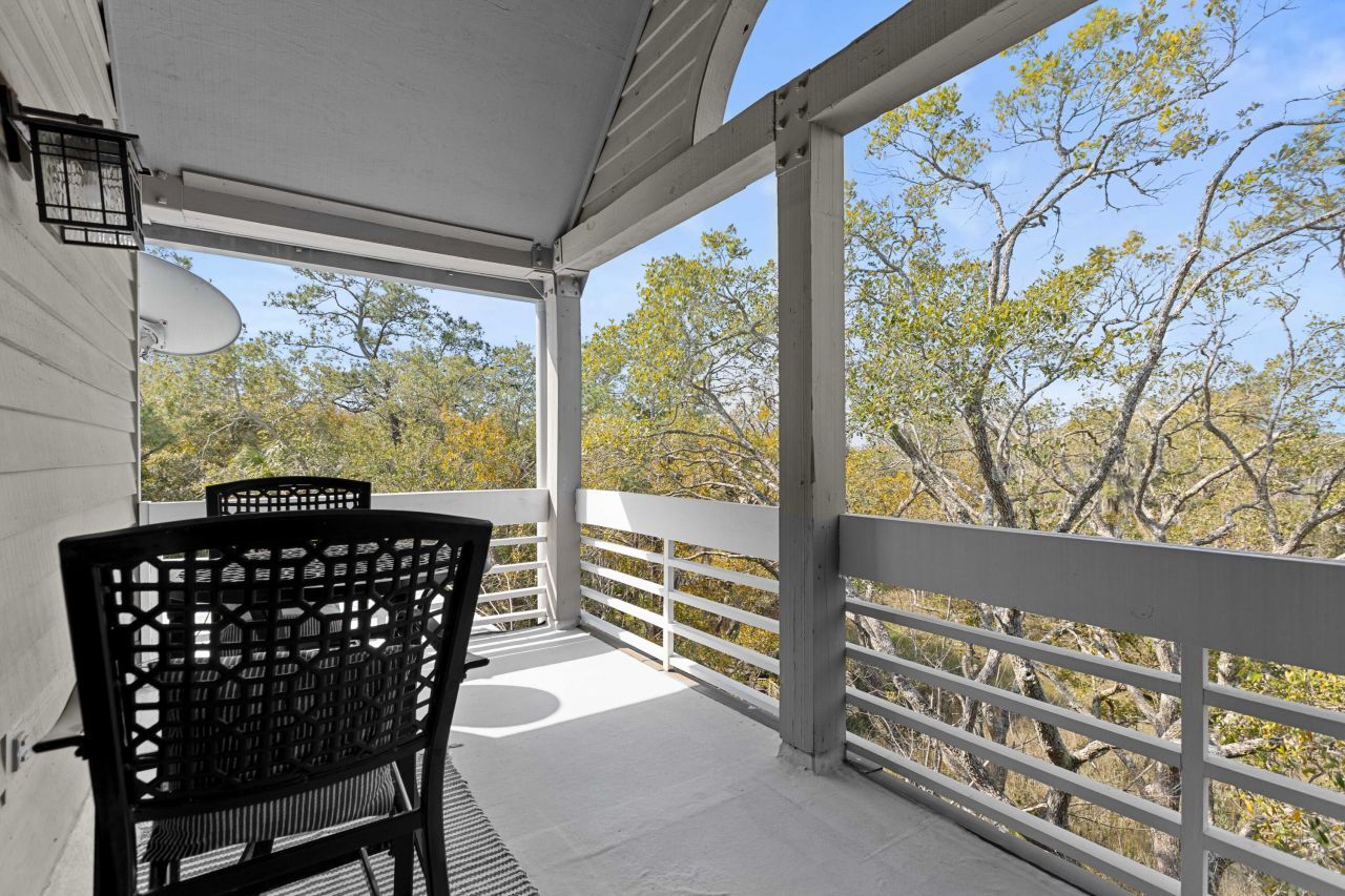 2402 Racquet Club Drive Photo 28