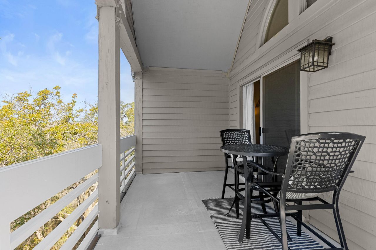 2402 Racquet Club Drive Photo 29