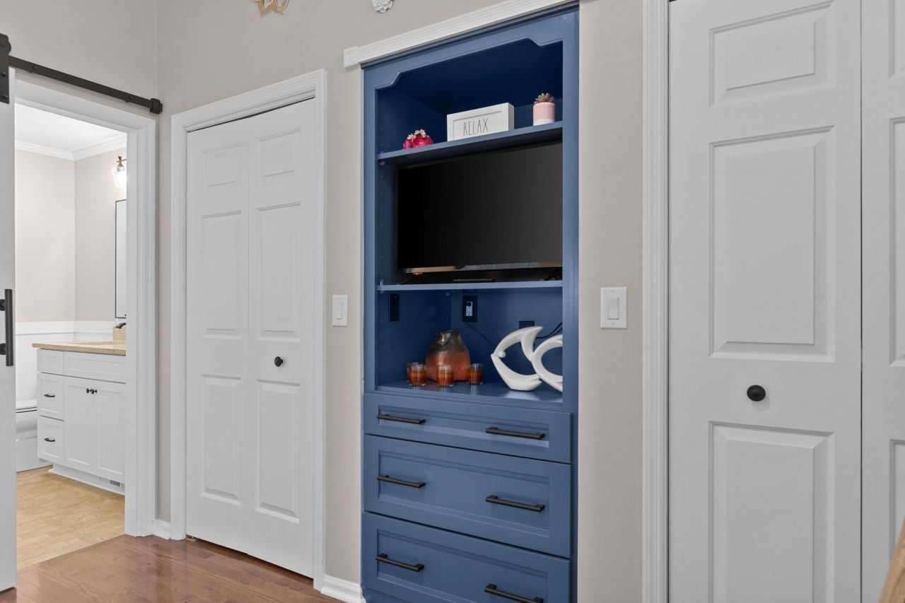 2402 Racquet Club Drive Photo 31