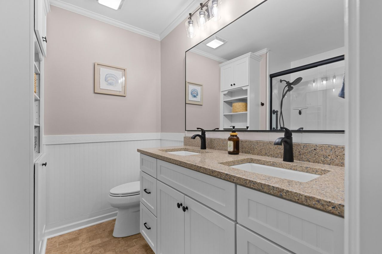 2402 Racquet Club Drive Photo 33