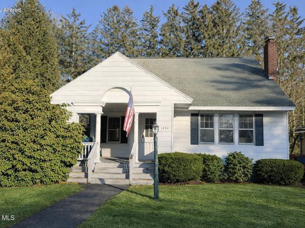 1450 Baker Avenue, Schenectady, NY 12309