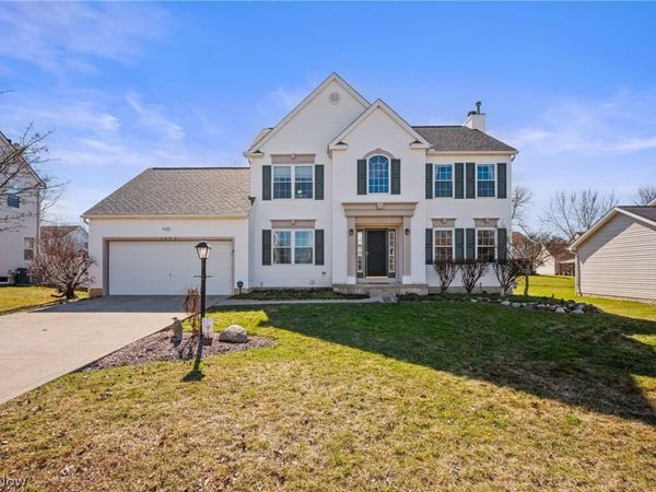 1572 Augusta Avenue , Brunswick, OH 44212