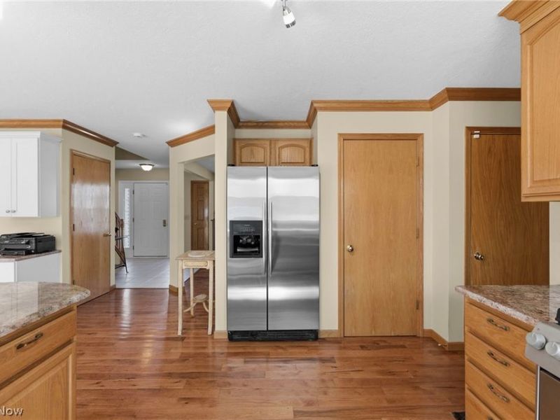 1572 Augusta Avenue , Brunswick, OH 44212 Photo 11