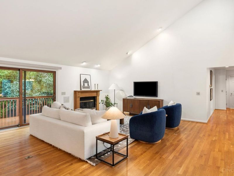 21 Fallen Branch, Blue Ash, OH 45241 Photo 8