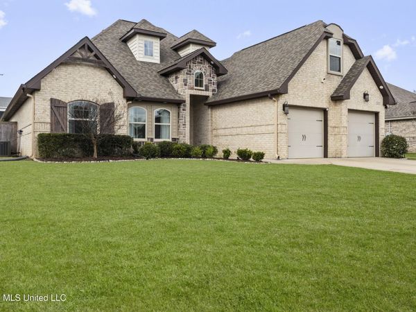 10415 E Landon Green Circle, Gulfport, MS 39503