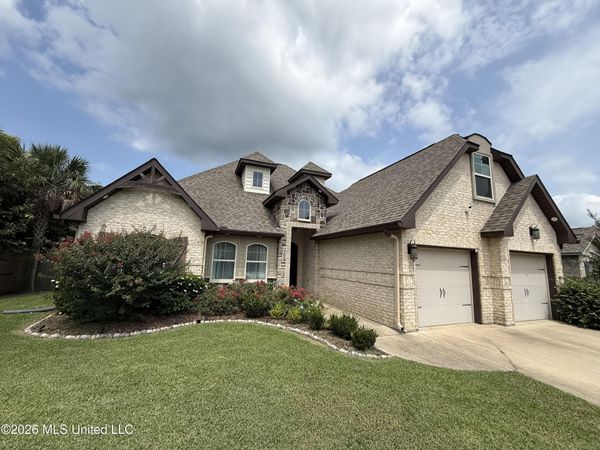 10415 E Landon Green Circle, Gulfport, MS 39503
