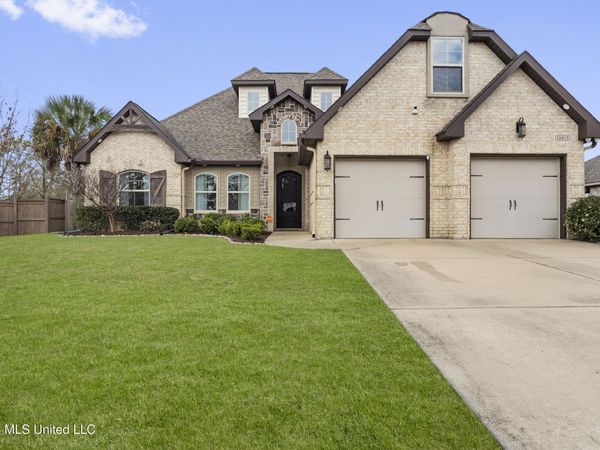 10415 E Landon Green Circle, Gulfport, MS 39503