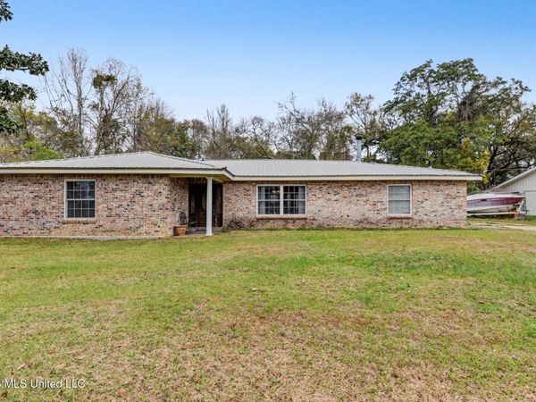 107 Sea Pine Street, Long Beach, MS 39560