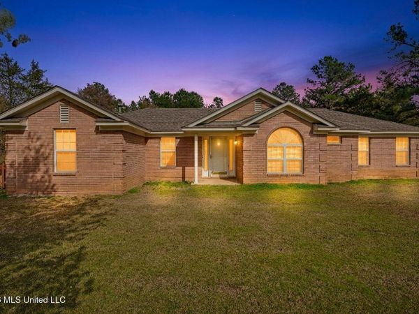 70 Yarbrough Loop, Holly Springs, MS 38635