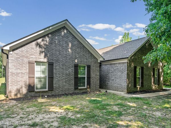 1762 Smart Road, Como, MS 38619