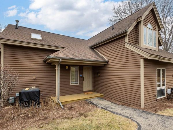 123 Walnut Hill Drive, GALENA, IL 61036