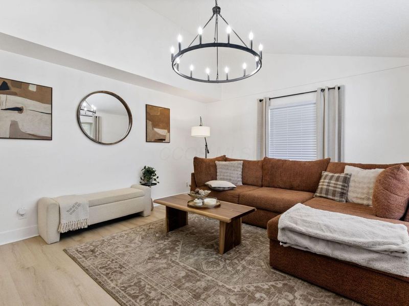 3477 Torrington Street , Hilliard, OH 43026 Photo 2