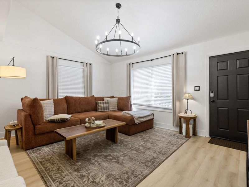 3477 Torrington Street , Hilliard, OH 43026 Photo 3