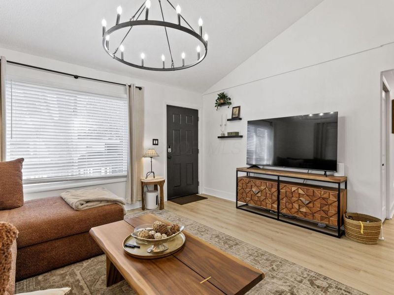 3477 Torrington Street , Hilliard, OH 43026 Photo 4