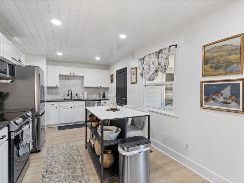 3477 Torrington Street , Hilliard, OH 43026 Photo 9