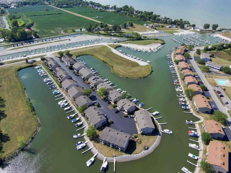 6280 N Harris Harbor Drive, Oak Harbor, OH 43449 Photo 4